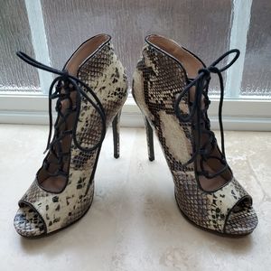 Women's Shoes
